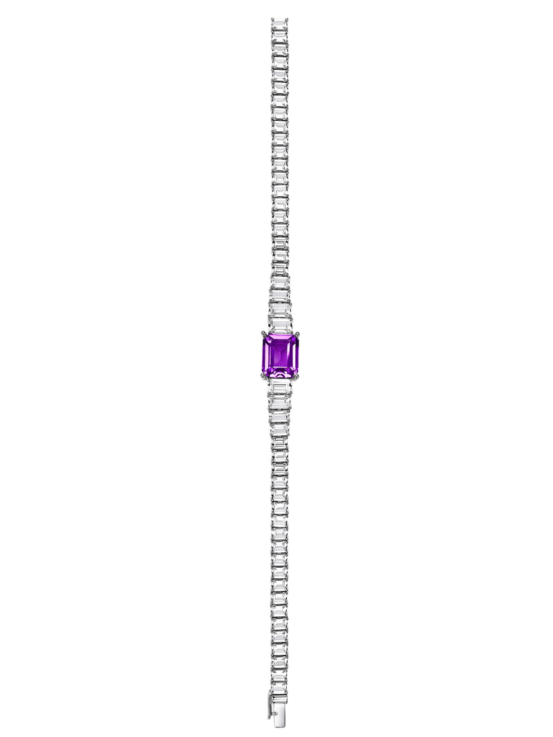 Sapphire emerald-cut tennis bracelet with hand-set setting detail view showcasing the jewelry design and finish