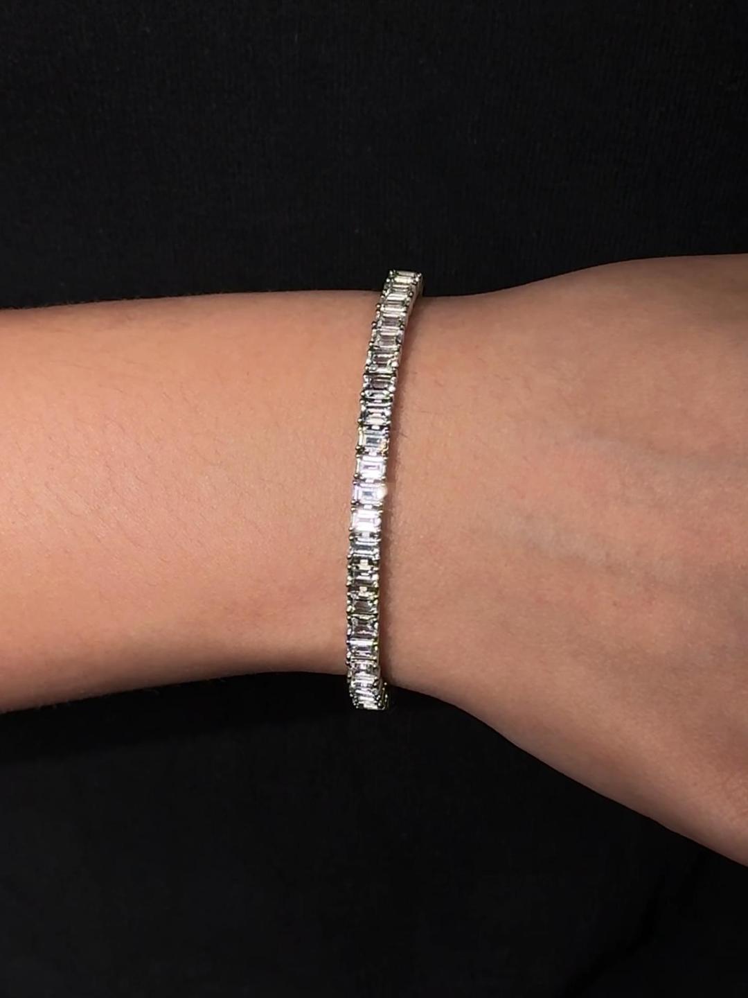 Sapphire tennis bracelet with hand-set setting close-up view highlighting the gemstone cut and setting details